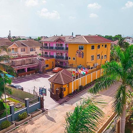 Hilton View Hotel Ogbodjo Exteriör bild
