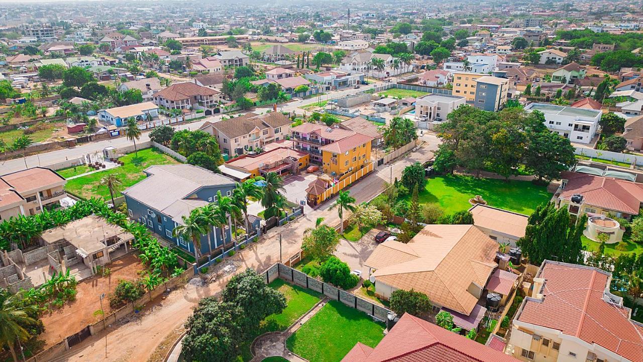 Hilton View Hotel Ogbodjo Exteriör bild