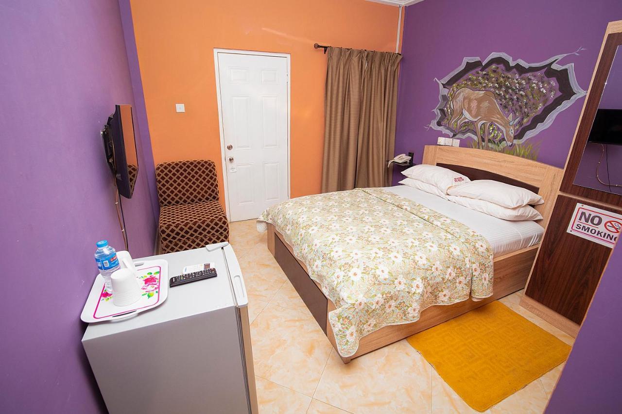 Hilton View Hotel Ogbodjo Exteriör bild